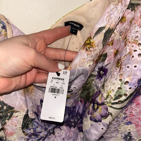 NWT Express Eyelet Floral One Shoulder Top - Picture 3 of 5